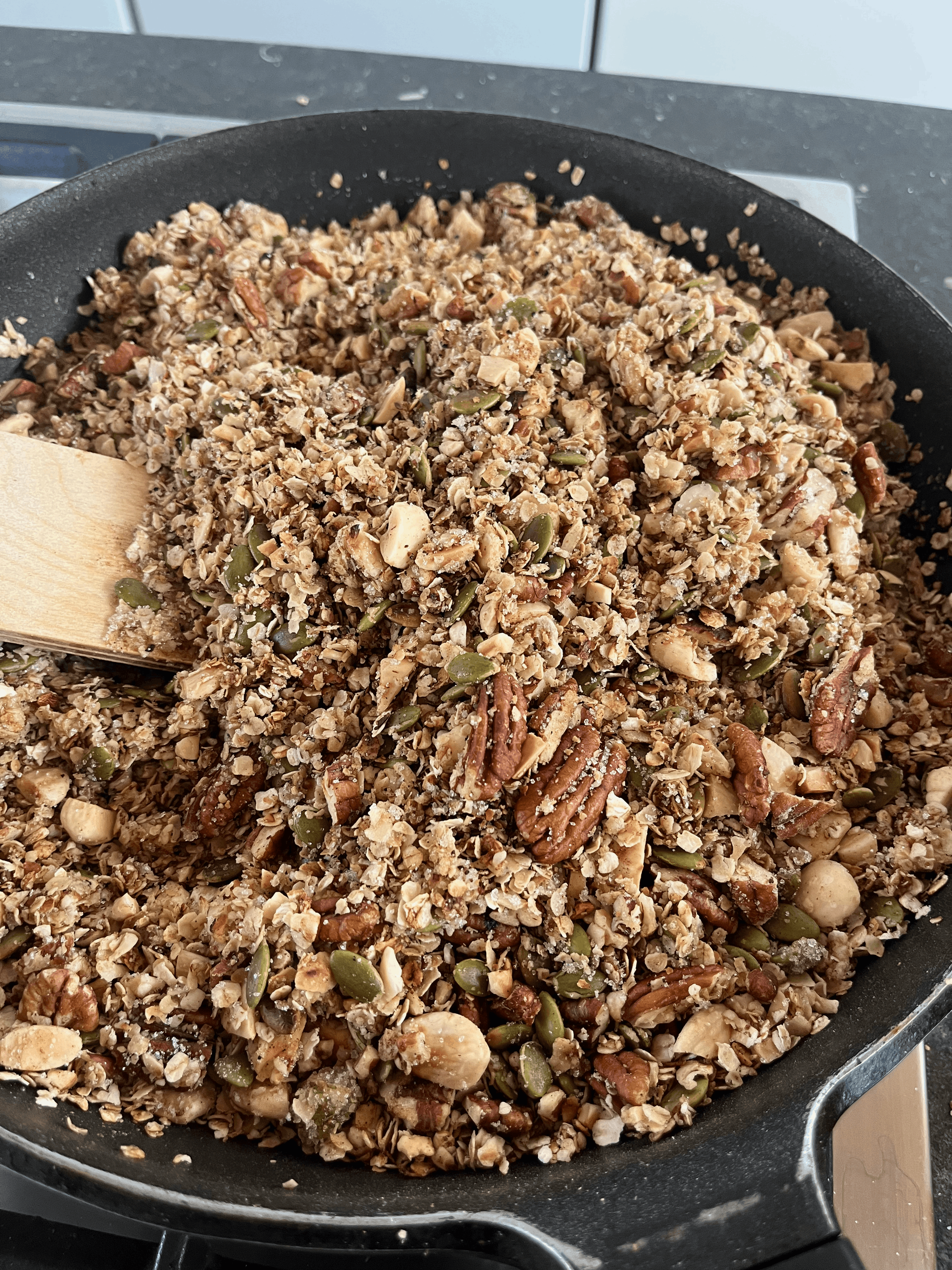 Oat Brittle Granola (Haferkrokant)